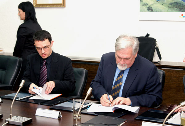2010. 04. 08. - Potpisan Sporazum o suradnji u intermodalnom prijevozu u Hrvatskoj